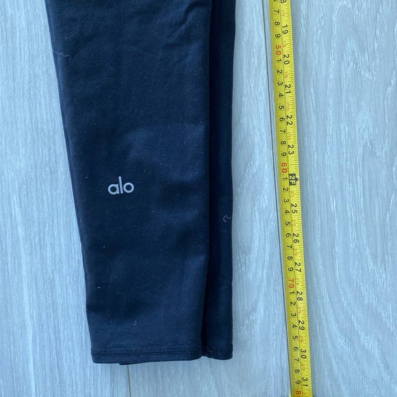 Alo Crop Legging - Picture 5 of 5